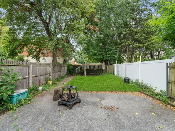 160 Stephens Avenue image 24 of 29