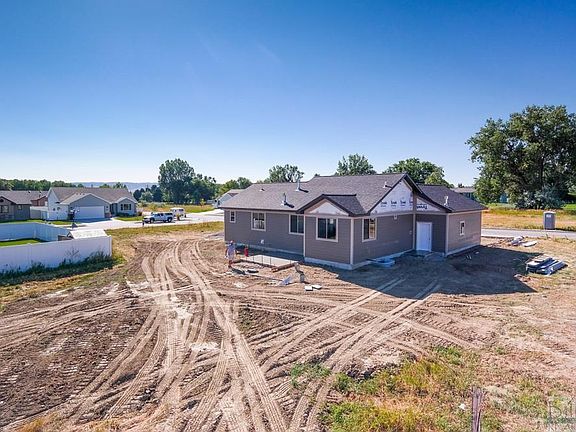 5th image of 1406 Tania Cir