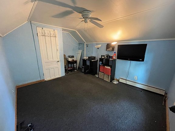 2nd image of 1162 Hancock Ave #2