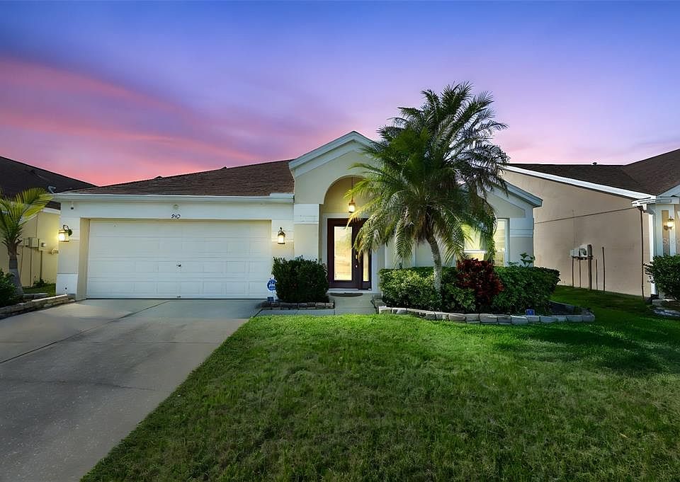 1st image of 942 Ridge Haven Dr