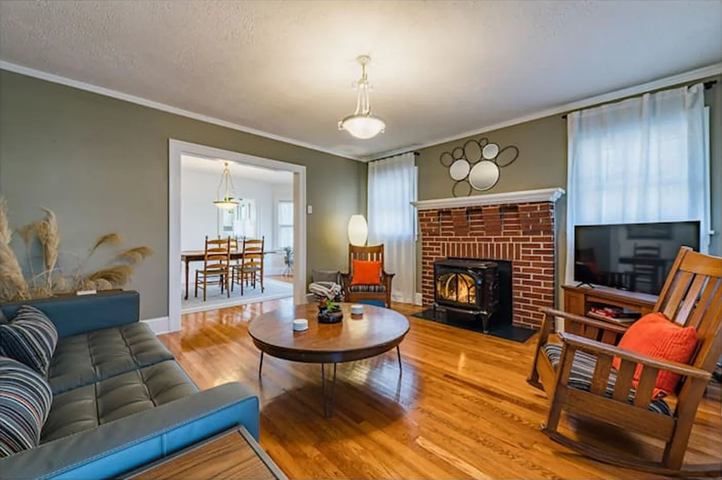 2 bed, 1032 sqft, $2,095 — Photo 3