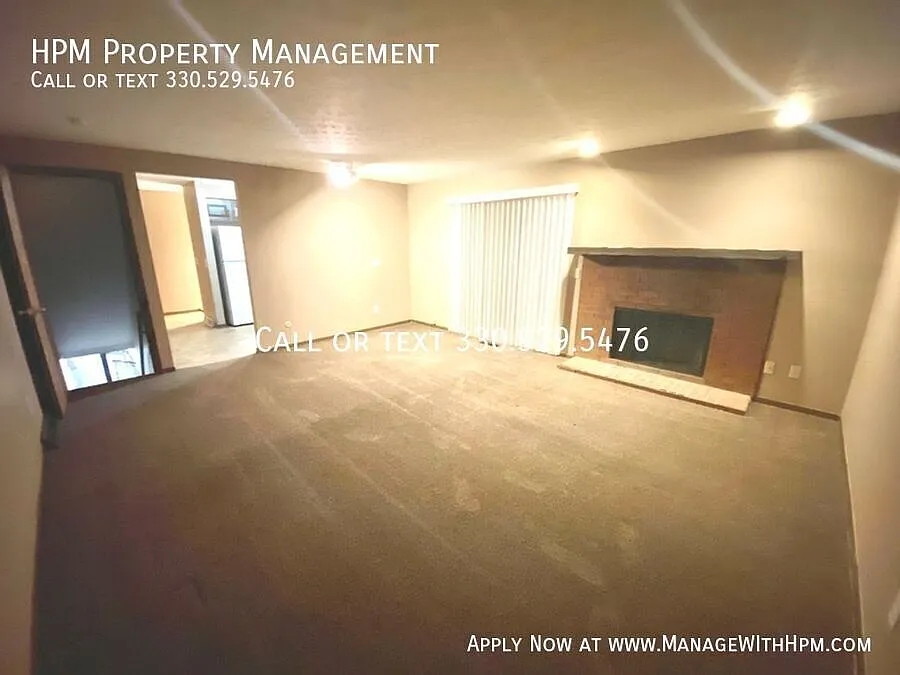 2 bed, 1.5 bath, 1120 sqft, $1,395 — Photo 3