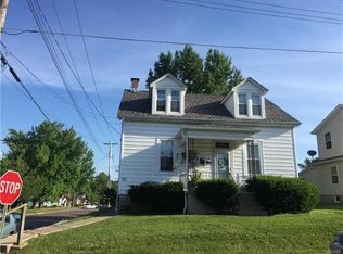 628 E 7th St, Washington, MO 63090