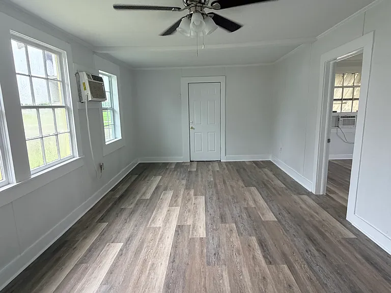 815 Williams Ave #B — Photo 2