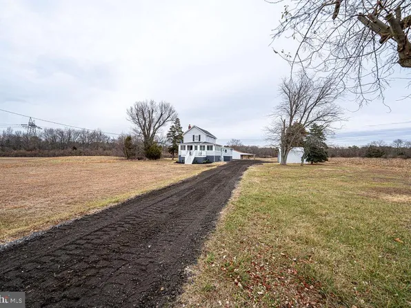 672 Old White Horse Pike, Atco, NJ 08004