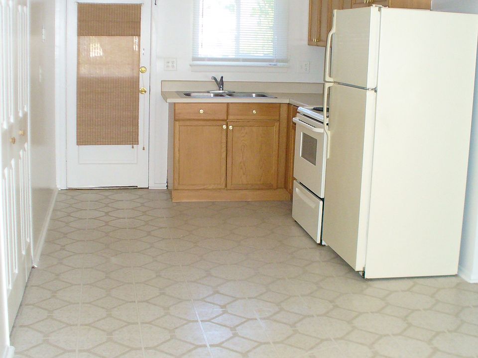 1st image of 430 Gardner St