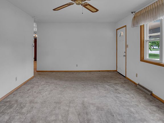 4th image of 1206 Eastmoor Dr