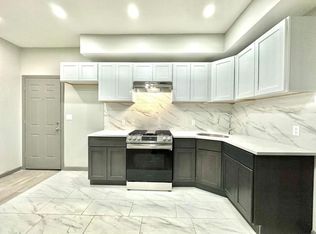 306 S 6th St FLOOR 3, Newark, NJ 07103