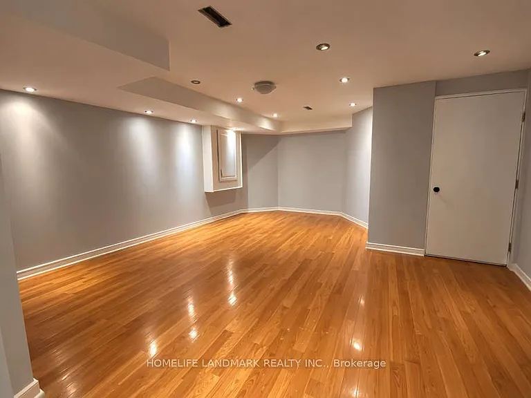 127 Rizal Ave — Photo 41