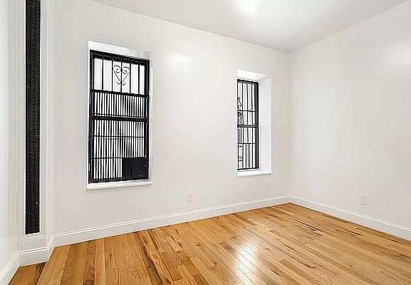 2nd image of 206 Rivington St #D1