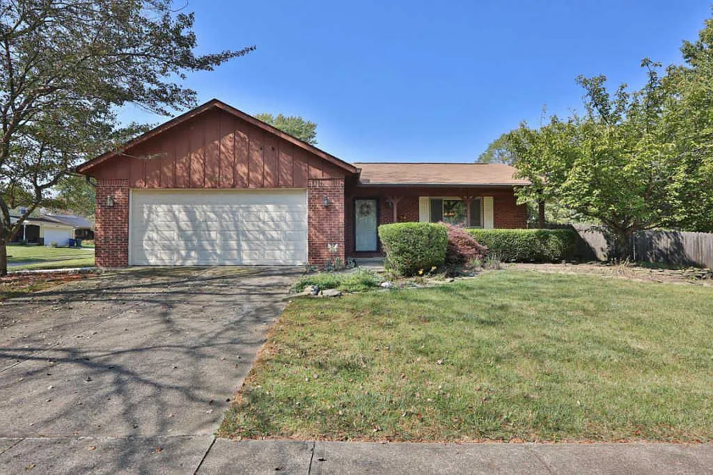 5669 Oliver St photo 1