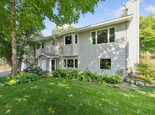 9965 Windsor Ter, Eden Prairie, MN 55347