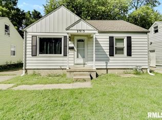 2913 S 3rd St, Southern View, IL 62703