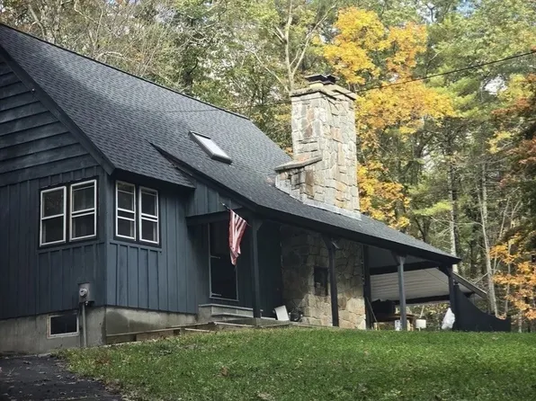 143 Hudson Rd, Stow, MA 01775
