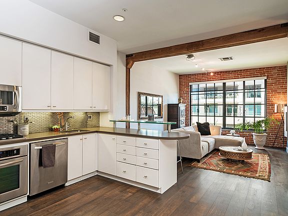 2nd image of 500 W Harbor Dr Unit 1705