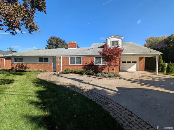 41432 Windmill St, Harrison Township, MI 48045