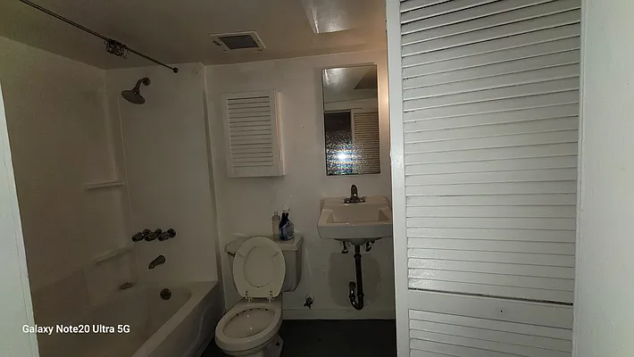 Rented by PL Realty | media 10