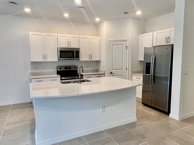 3591 Davenport Creek Ct — Photo 6