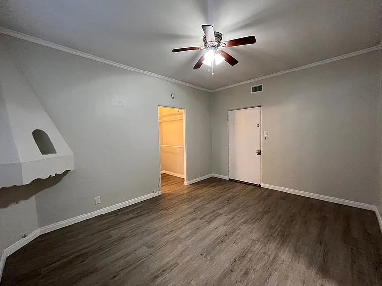 0080 - 328 Elm Ave. Llc. — Photo 6