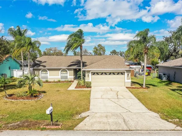 7997 Kaitlin Cir, Lakeland, FL 33810