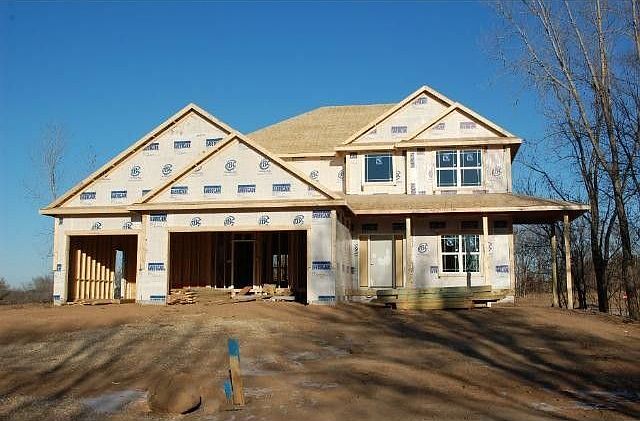 1st image of Xxx Amundson Ln