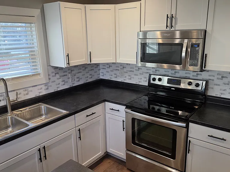 3307 Smith St — Photo 7