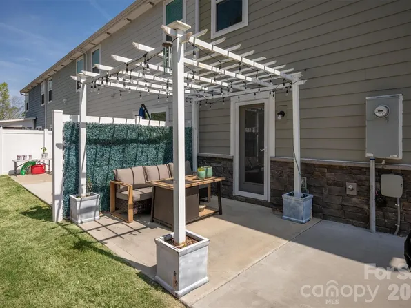 6455 Kinder Ln, Lancaster, SC 29720