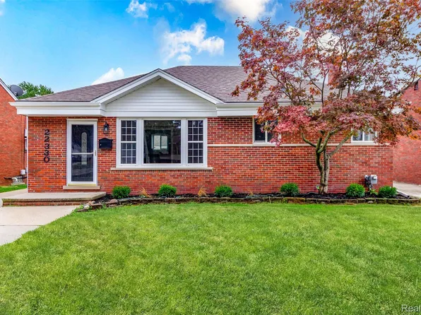 22330 E Twelve Mile Rd, Saint Clair Shores, MI 48081