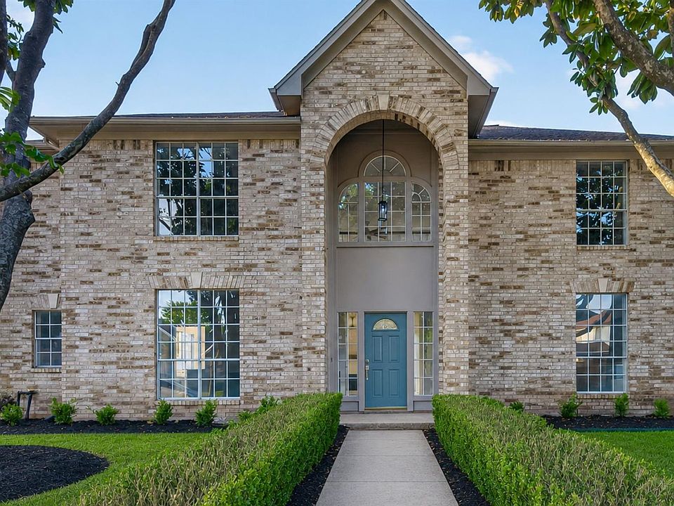 1st image of 8010 Ashley Circle Dr N