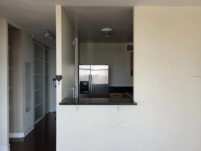 444 W Fullerton Pkwy — Photo 5