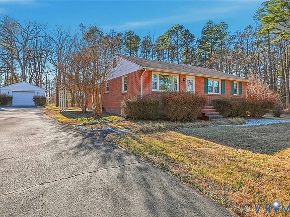 2nd image of 11551 Edinburgh Rd