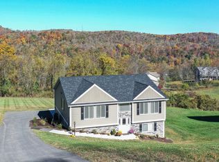 1408 Jamestowne Dr, Morgantown, WV 26508