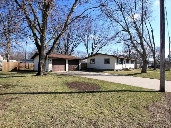 94 Central Ave, Lester Prairie, MN 55354