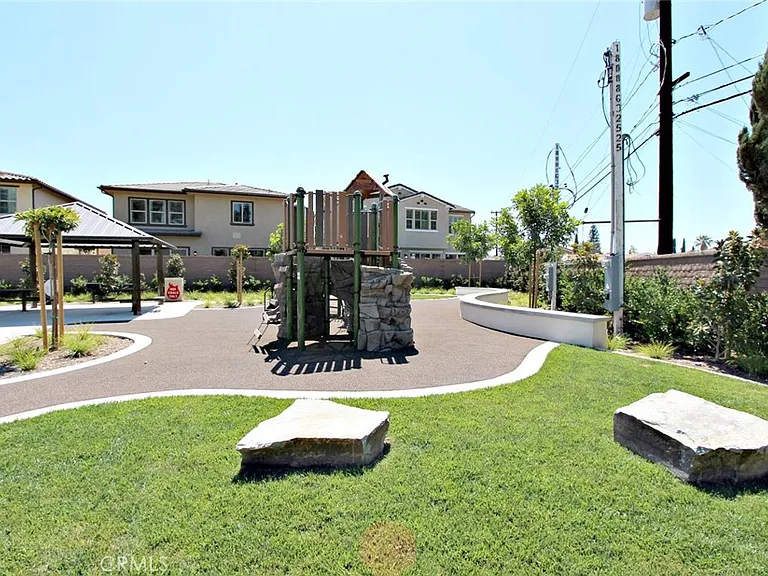 21038 Cornerstone Dr — Photo 28