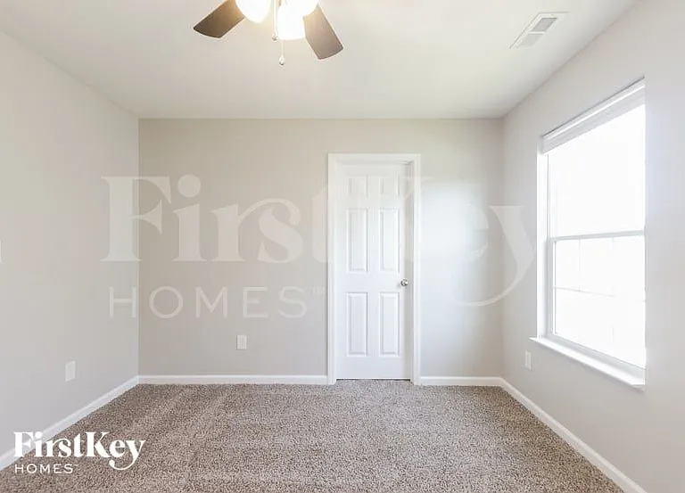 5273 Brandywine Dr — Photo 11