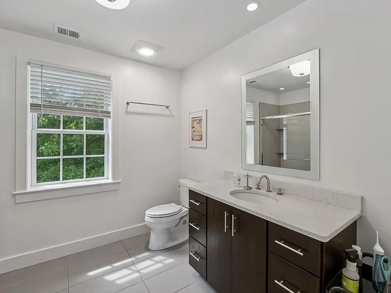 7209 Dartmouth Ave — Photo 8