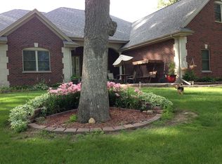 W7076 Oakdale Dr, Beaver Dam, WI 53916