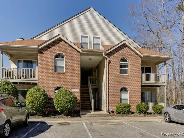 520 Mary Robert Ln #201, Newport News, VA 23608