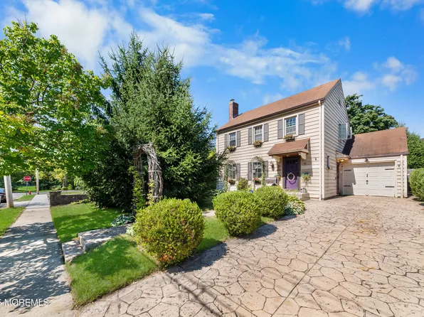 12 Prospect Place, Freehold, NJ 07728