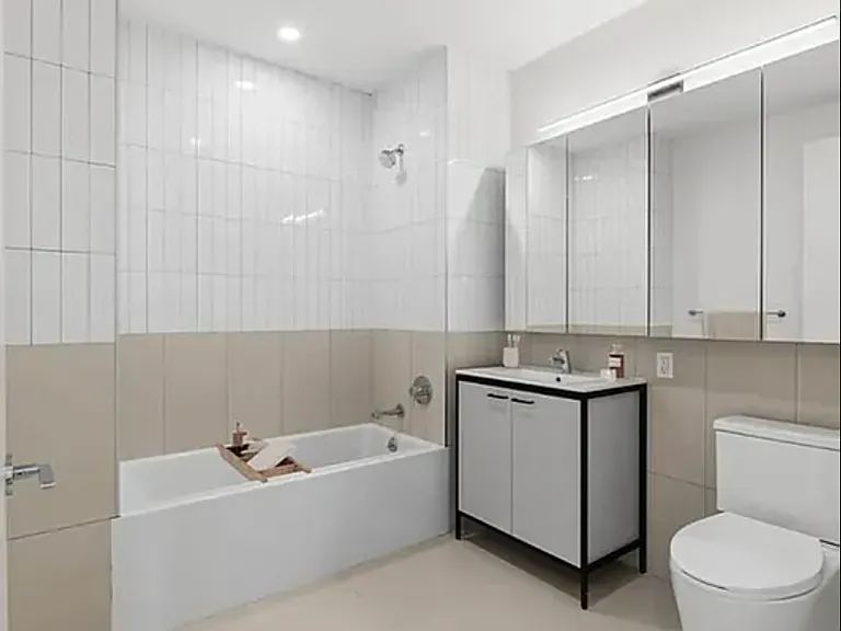 636 W 158th St #11I — Photo 11