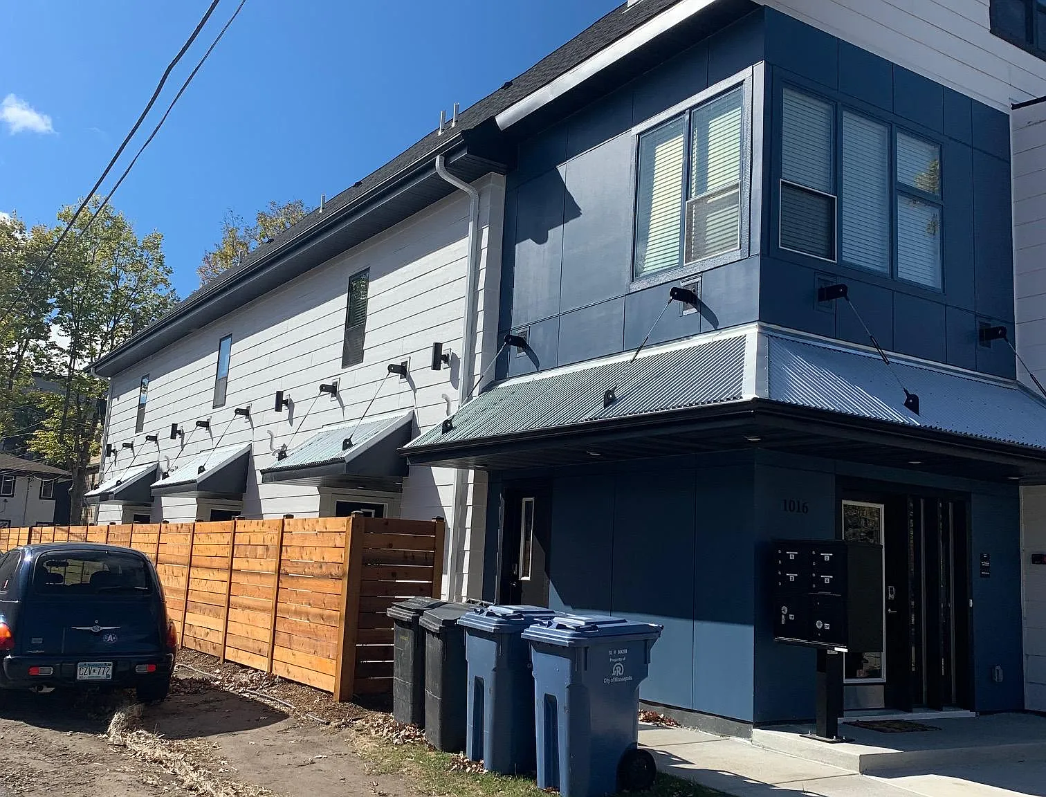 6 bed, $4,800 — Photo 2