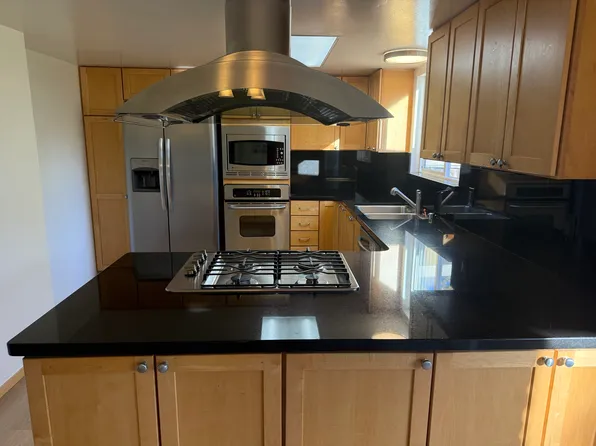 1515 Lilac Ln, Mountain View, CA 94043