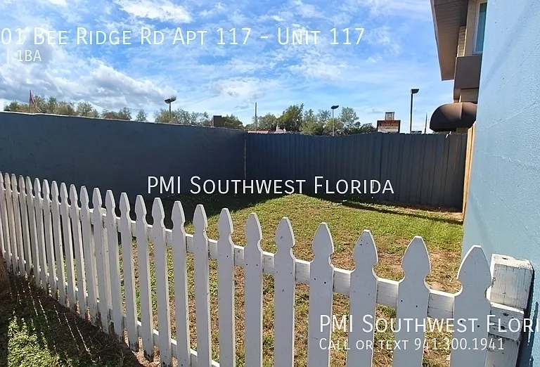 3001 Bee Ridge Rd #117 — Photo 13