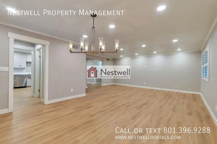 Charming 2-bed Top-floor condo in SLC — Photo 4