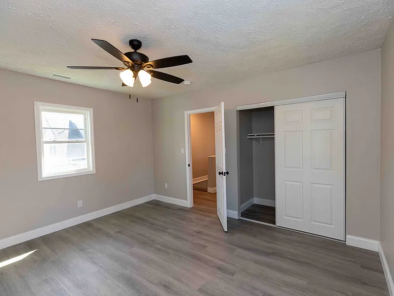 1818 Dallas Ave — Photo 21