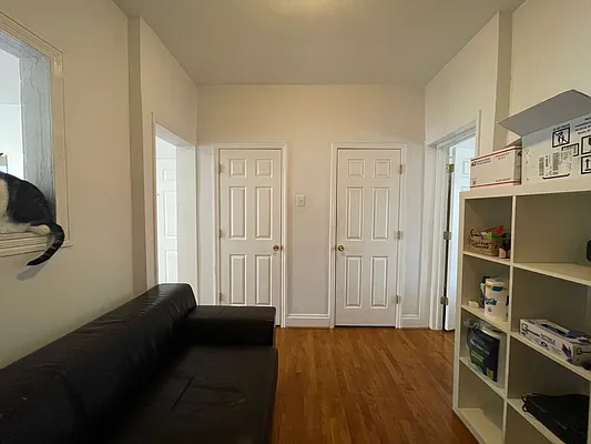 Rented by Compass | media 23