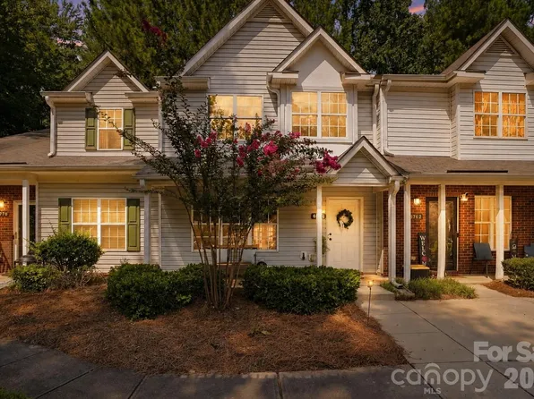 6766 Cypress Tree Ln, Charlotte, NC 28215