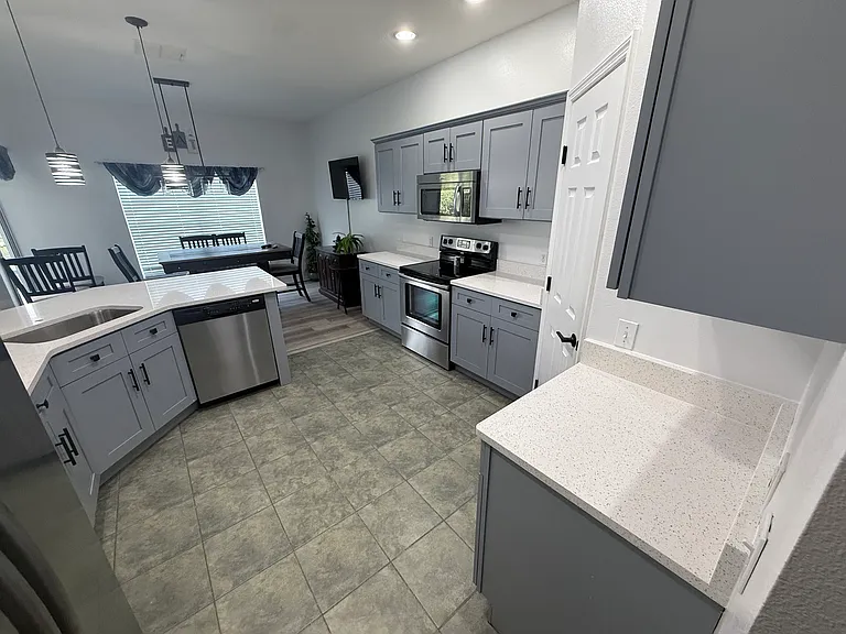 289 Falling Water Dr — Photo 21