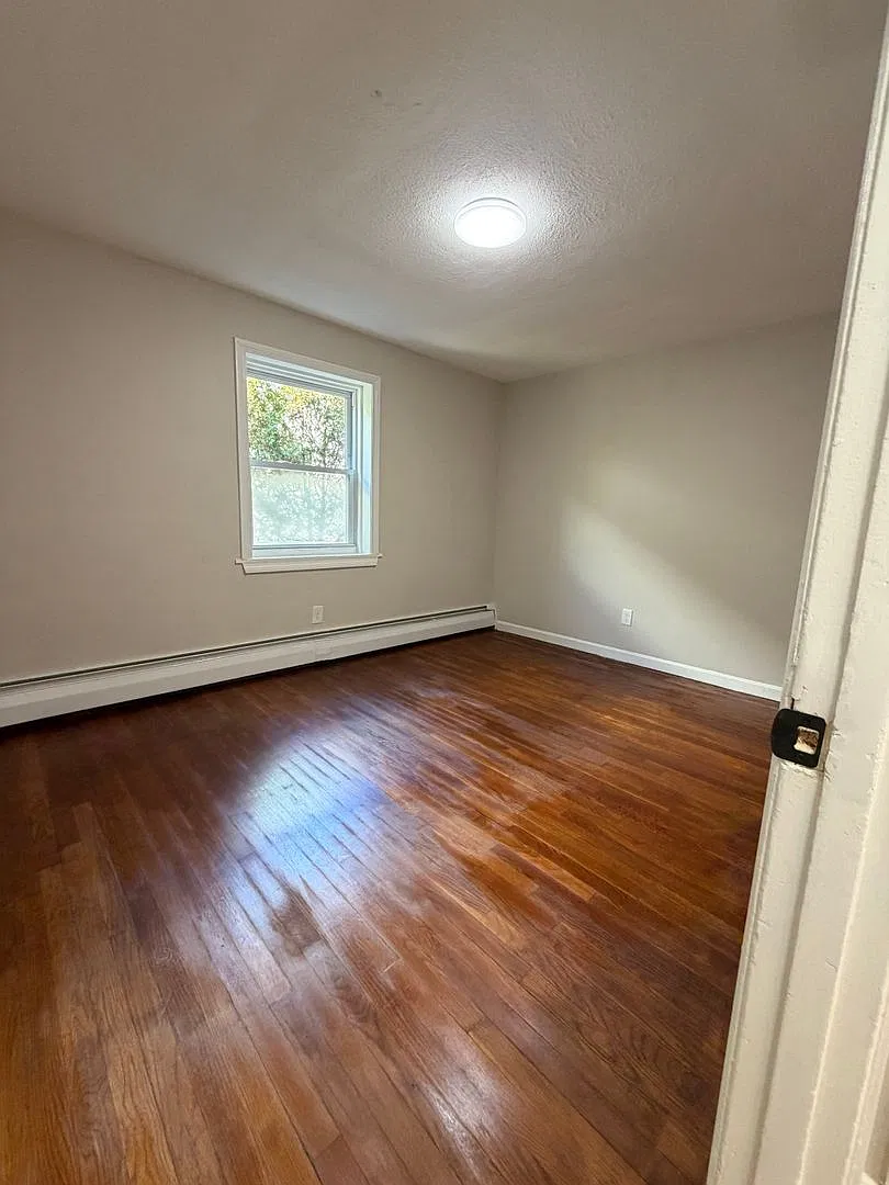 260 Nesmith Street — Photo 4