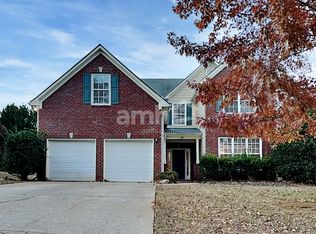 275 Beckenham Walk Dr, Dacula, GA 30019